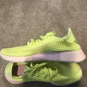 adidas deerupt sneaker